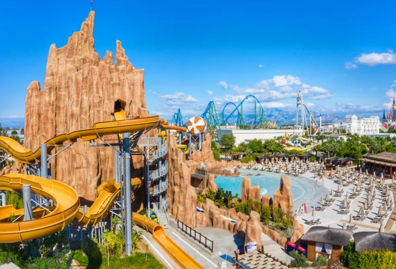 Путешествие в тематический парк The Land of Legends